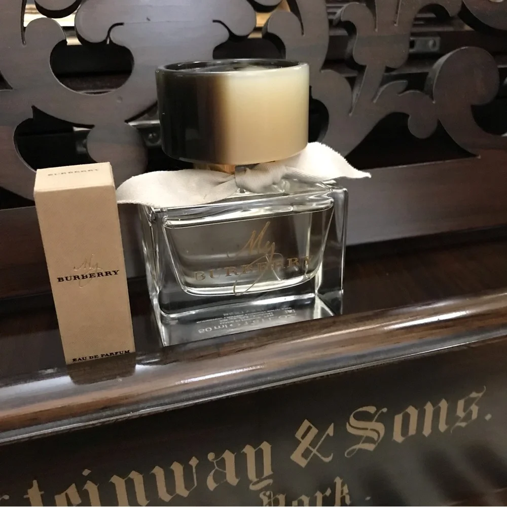 My Burberry Set 50 ml and 2 ml - Picture 2 of 9